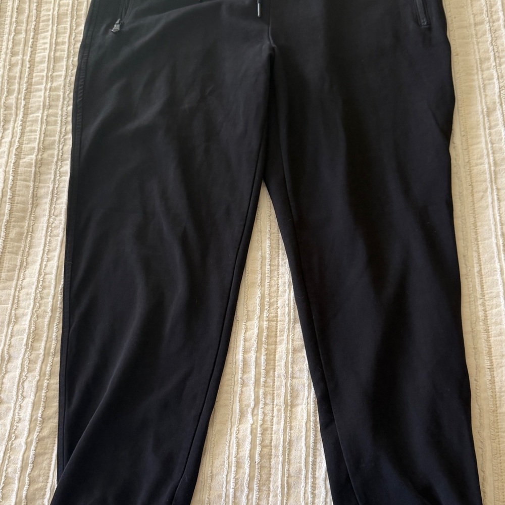 Old Navy Women’s Black Athletic Jogger Pants